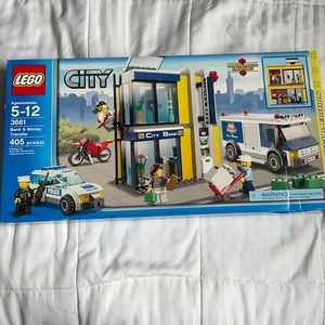 Lego City 3661 money and bank transfer. Special edition. New in box. Unopened.